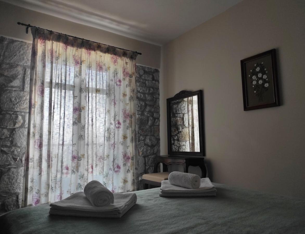 Meterizi Guesthouse Varvítsa Exteriér fotografie